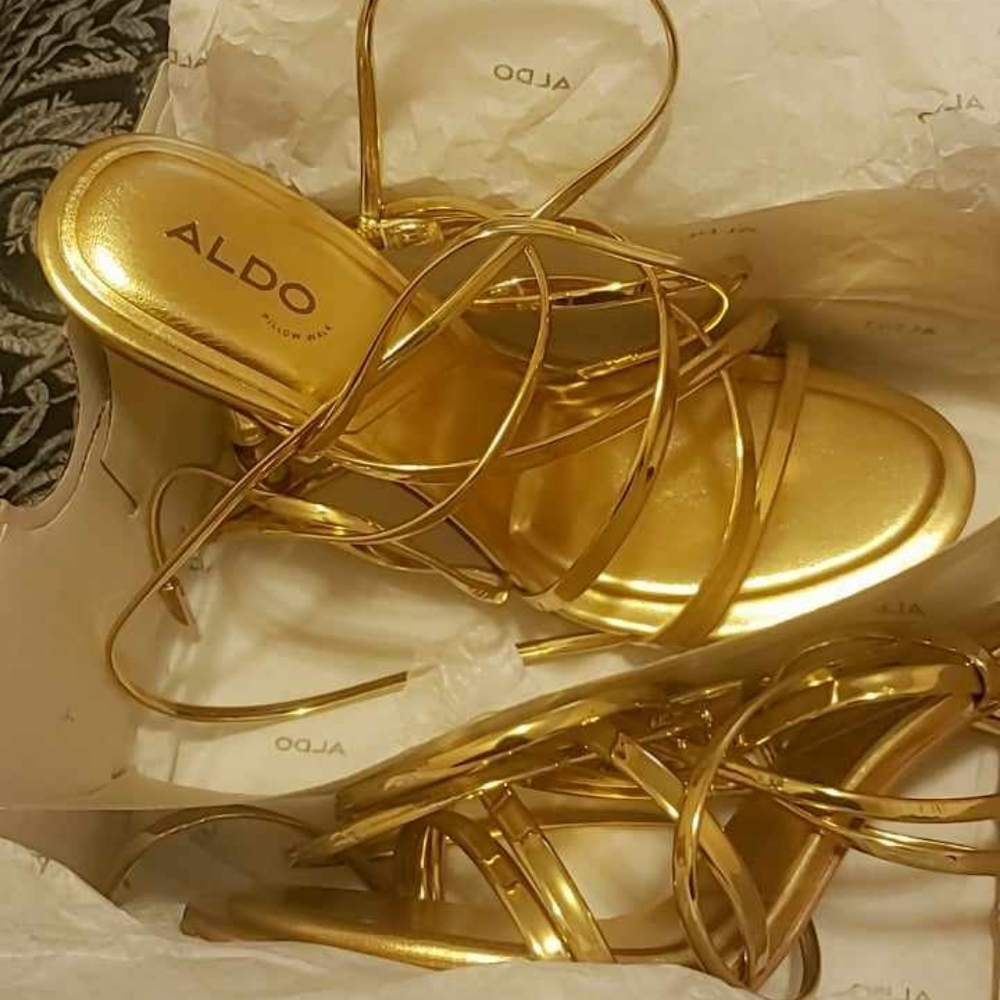 Aldo gold tie up heel